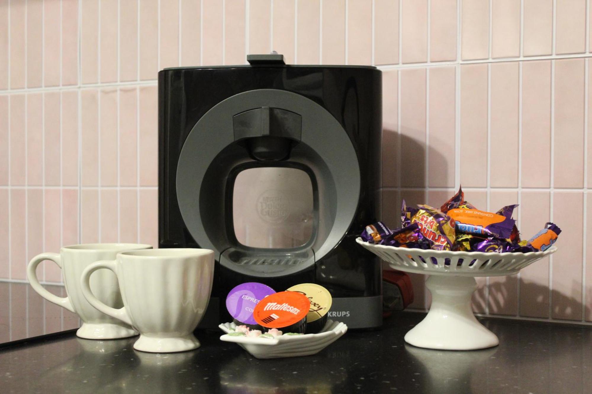 Peacehaven Retreat - 4 Minutes From The Beach! Pet Friendly! Weymouth Bagian luar foto