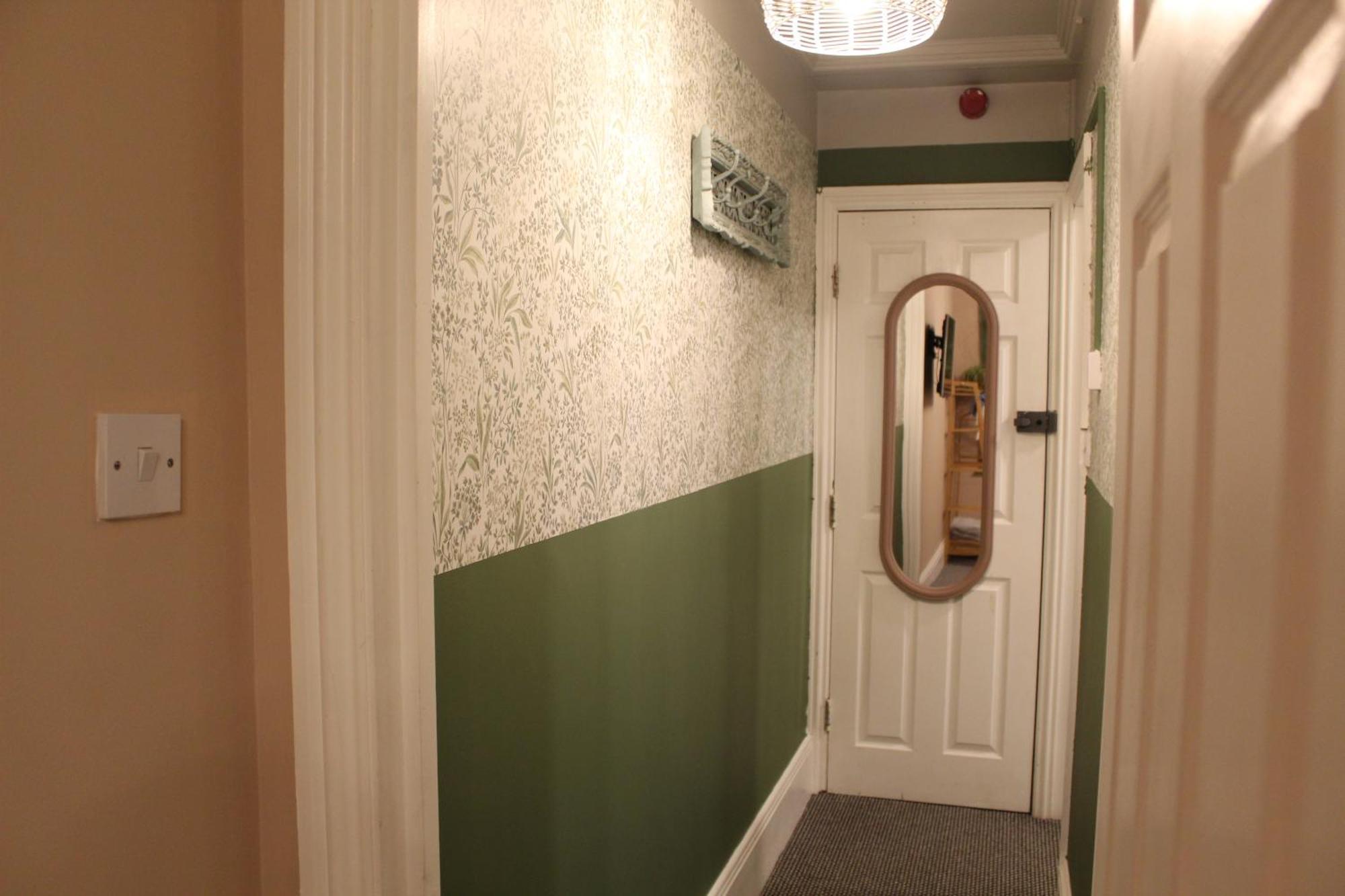 Peacehaven Retreat - 4 Minutes From The Beach! Pet Friendly! Weymouth Bagian luar foto